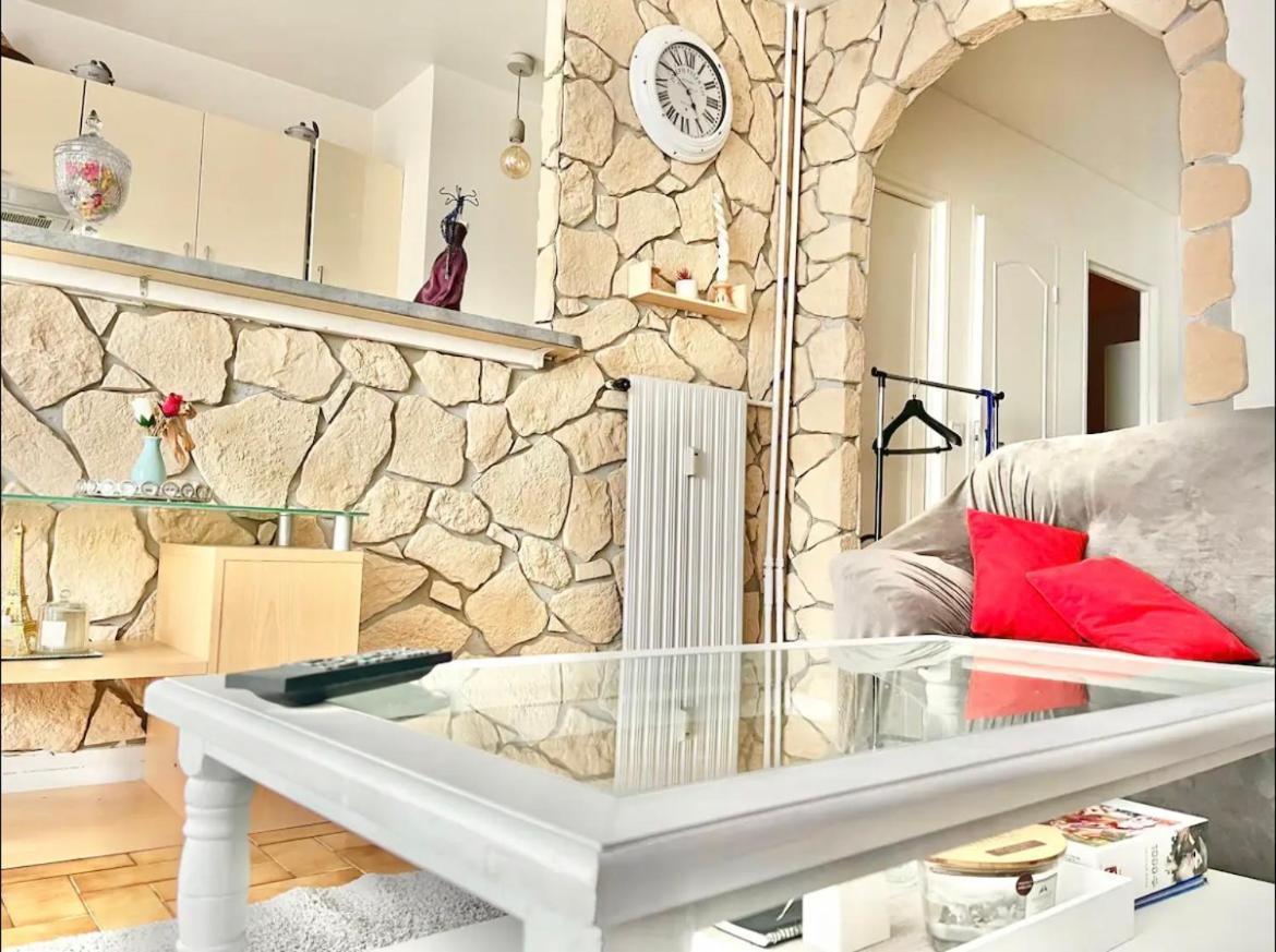 Appartement Le Bon Emplacement à Argenteuil Extérieur photo